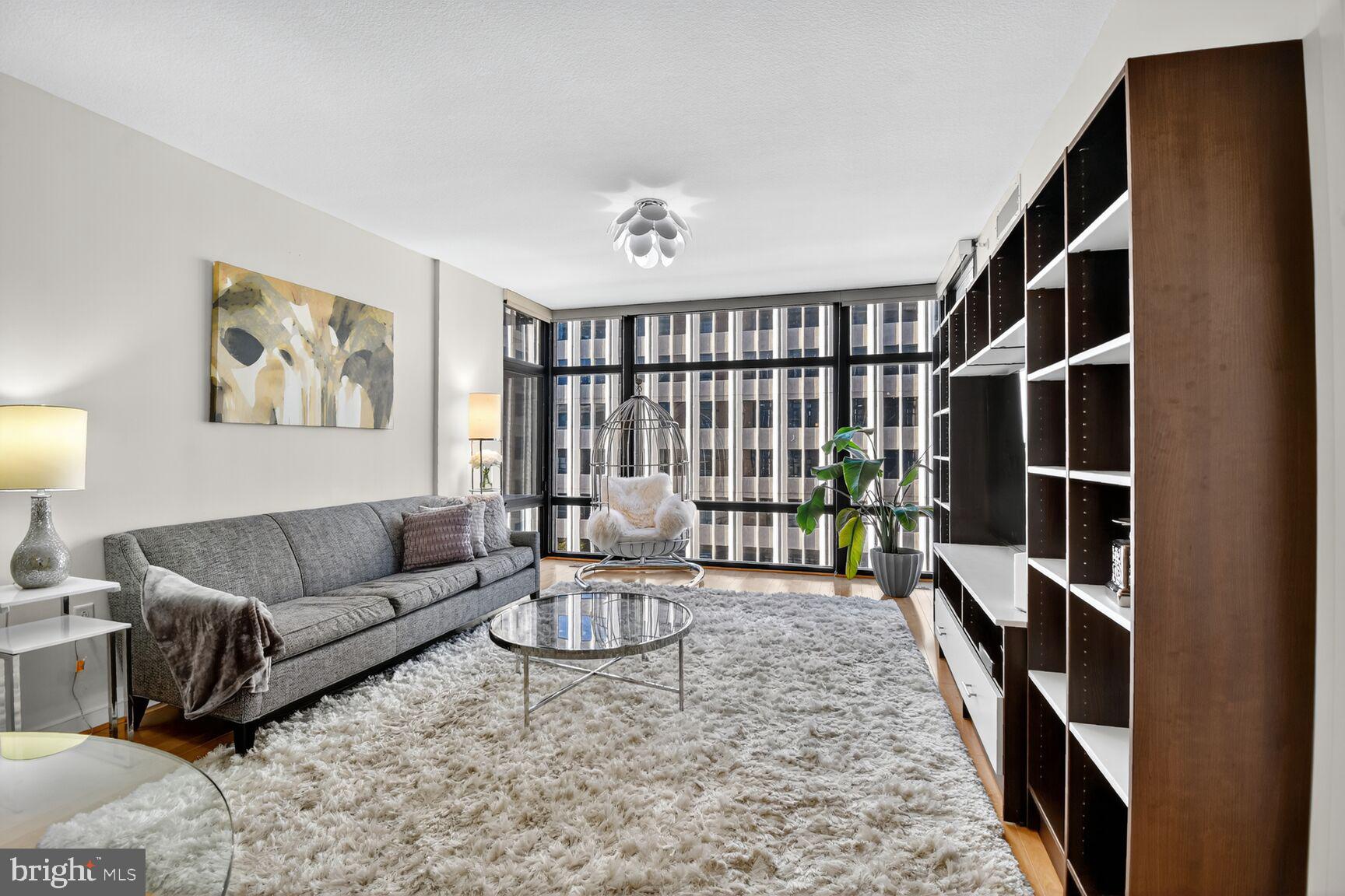 1010 Massachusetts Avenue Northwest, Unit 708 Washington, DC 20001 - Photo 3 of 35