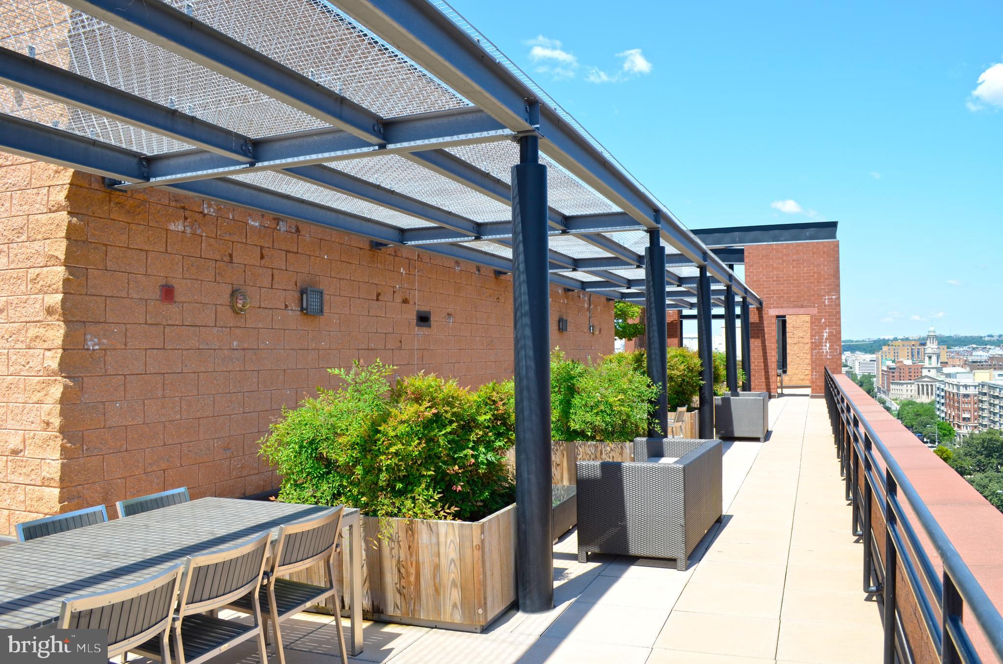 1010 Massachusetts Avenue Northwest, Unit 708 Washington, DC 20001 - Photo 33 of 35