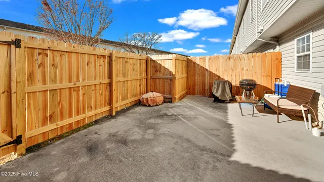 $147,000 | 3812 East Vancroft Circle, Unit L1, Winterville, NC 28590