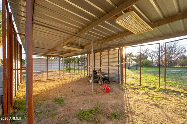 $975,000 | 4901 West Greenway Road, Glendale, AZ 85306