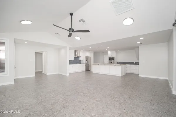 $975,000 | 4901 West Greenway Road, Glendale, AZ 85306