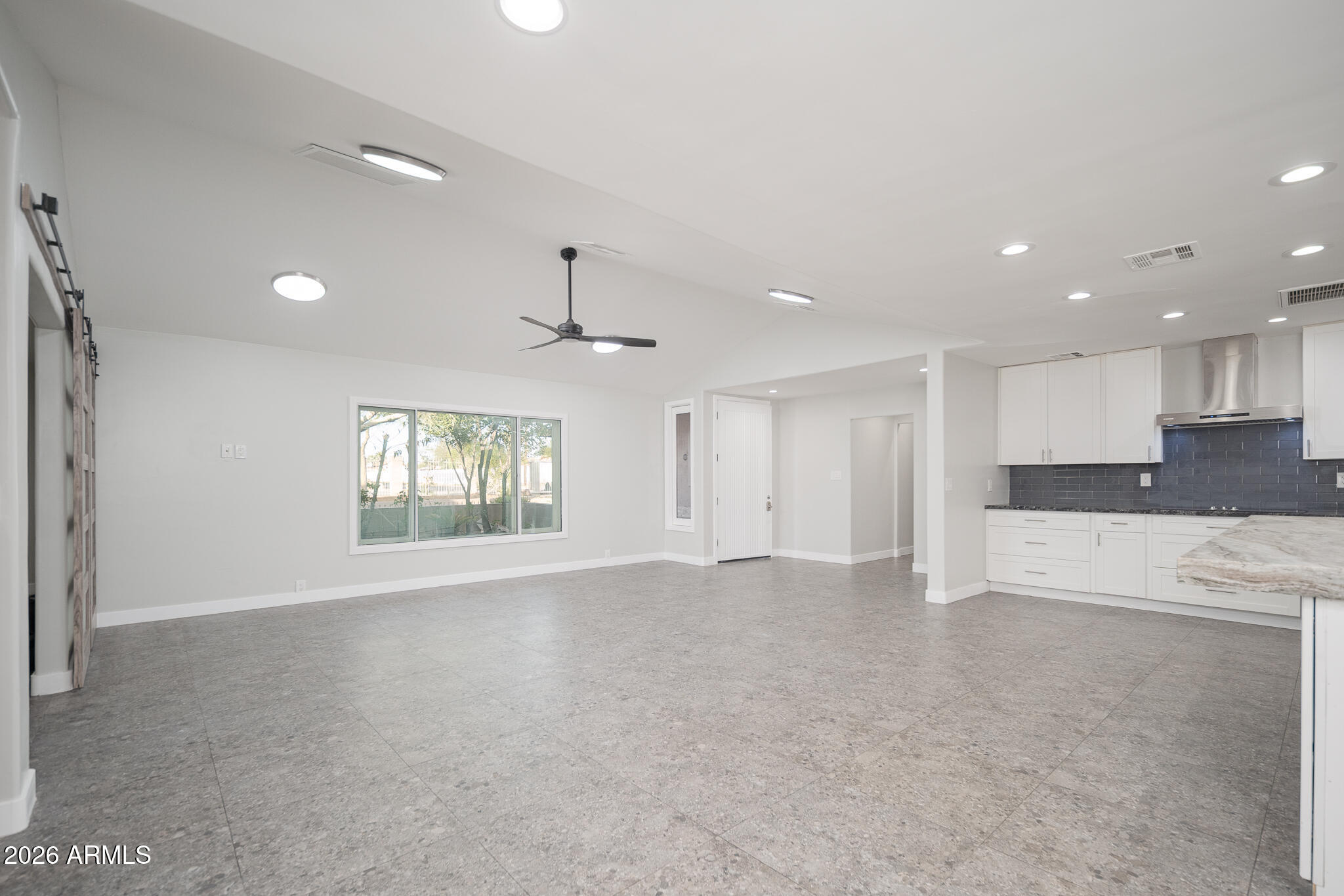 4901 West Greenway Road Glendale, AZ 85306 - Photo 6 of 46 06_Great-Room_02