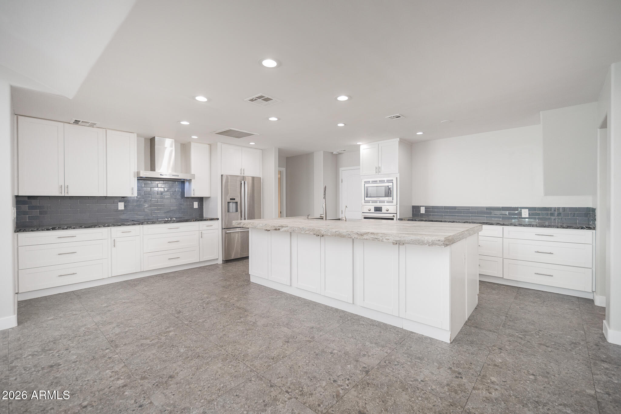 4901 West Greenway Road Glendale, AZ 85306 - Photo 8 of 46 08_Kitchen_01