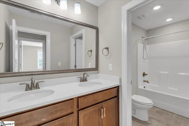 $360,000 | 207 Nautique Court, Anderson, SC 29625