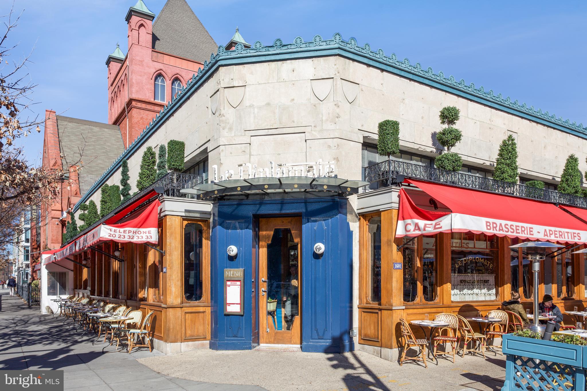 1300 13th Street Northwest, Unit 108A Washington, DC 20005 - Photo 33 of 34 a view of a building with sitting area