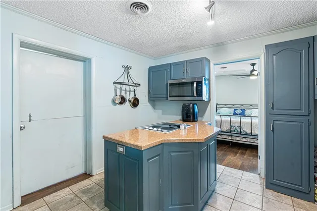 $225,000 | 10008 East 60th Terrace, Raytown, MO 64133