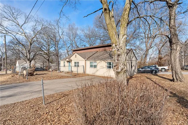 $225,000 | 10008 East 60th Terrace, Raytown, MO 64133