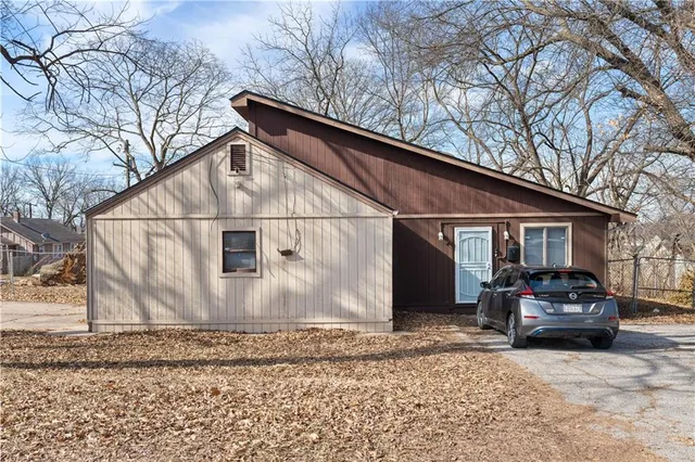 $225,000 | 10008 East 60th Terrace, Raytown, MO 64133