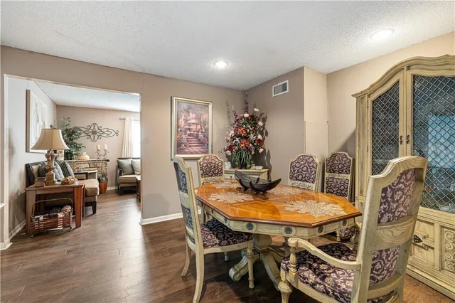 $225,000 | 10008 East 60th Terrace, Raytown, MO 64133