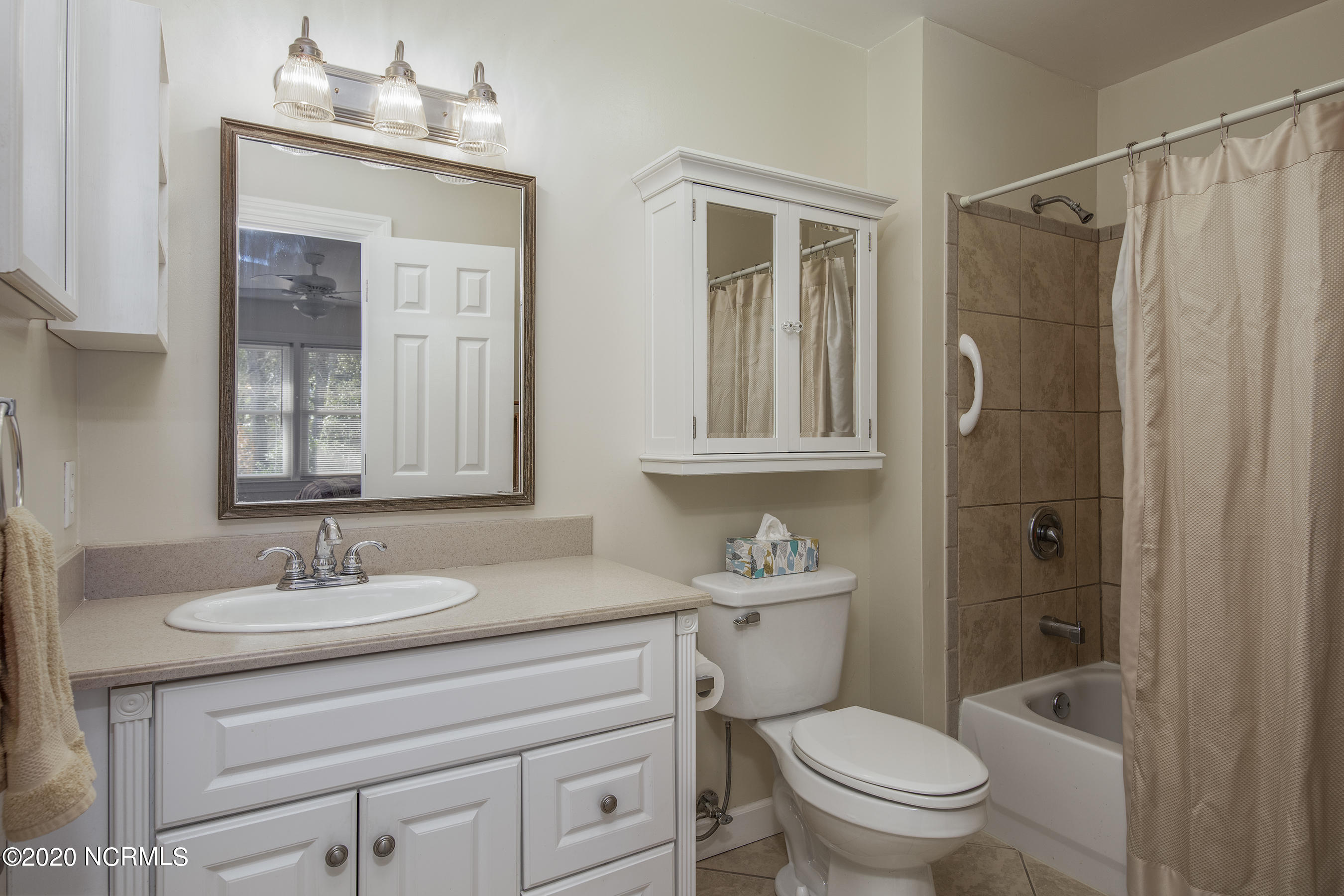 306 Little Rossie Road New Bern, NC 28560 - Photo 18 of 47 Master Bathroom