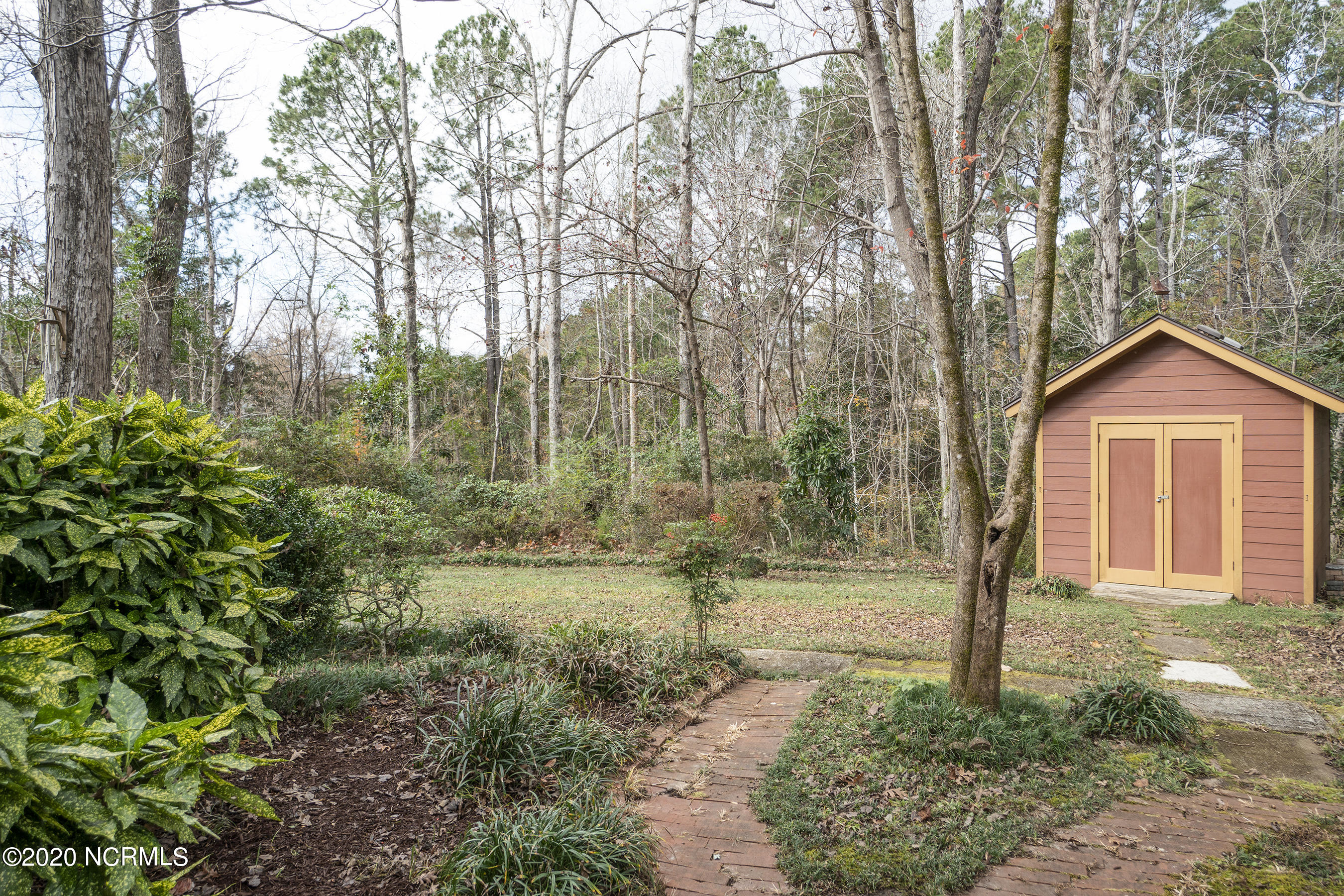 306 Little Rossie Road New Bern, NC 28560 - Photo 28 of 47 Great Size Backyard