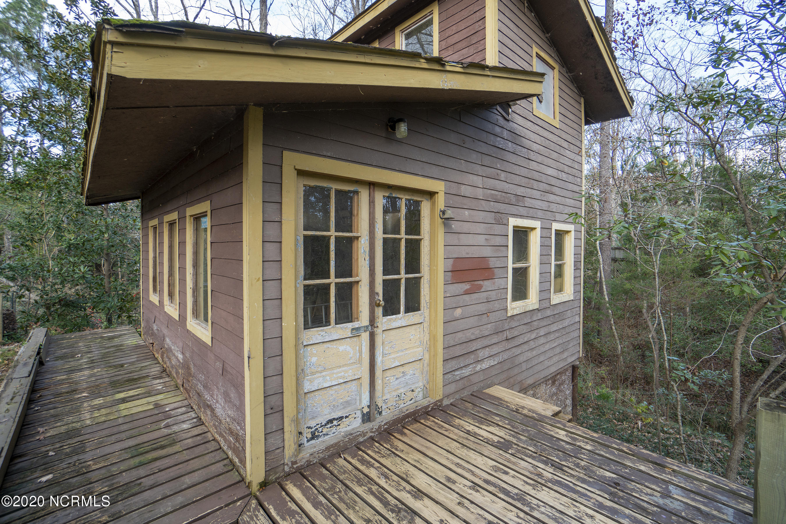 306 Little Rossie Road New Bern, NC 28560 - Photo 40 of 47 Super Neat Workshop w/ Electrical