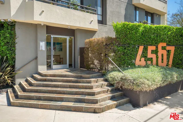 $695,000 | 4567 Lexington Avenue, Unit 106, Los Angeles, CA 90029