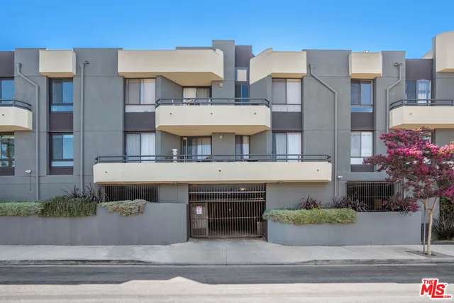 $695,000 | 4567 Lexington Avenue, Unit 106, Los Angeles, CA 90029