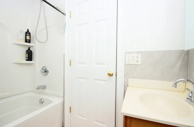 $258,000 | 41 Palmer Street, Unit 22, Norwich, CT 06360