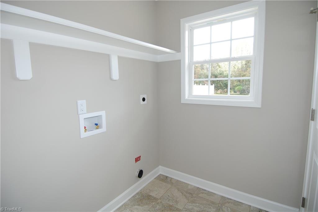 508 Barnes Road Winston-Salem, NC 27107 - Photo 11 of 20 Gallery Image 11