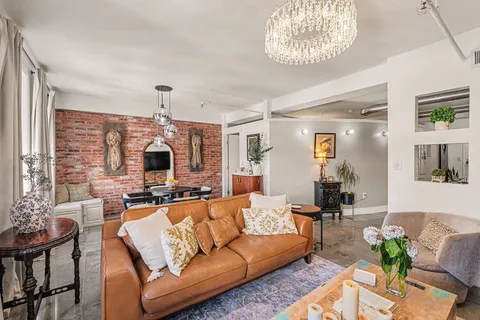 $399,999 | 700 Church Street, Unit 803, Nashville, TN 37203