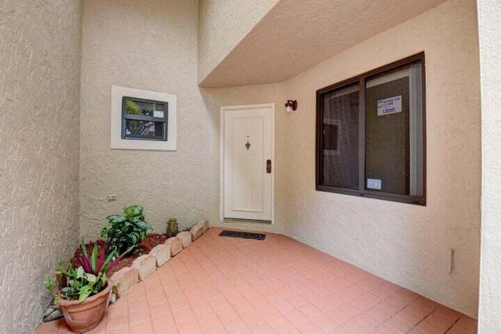 6030 Verde Trail South, Unit 2050 Boca Raton, FL 33433 - Photo 3 of 30 205-3