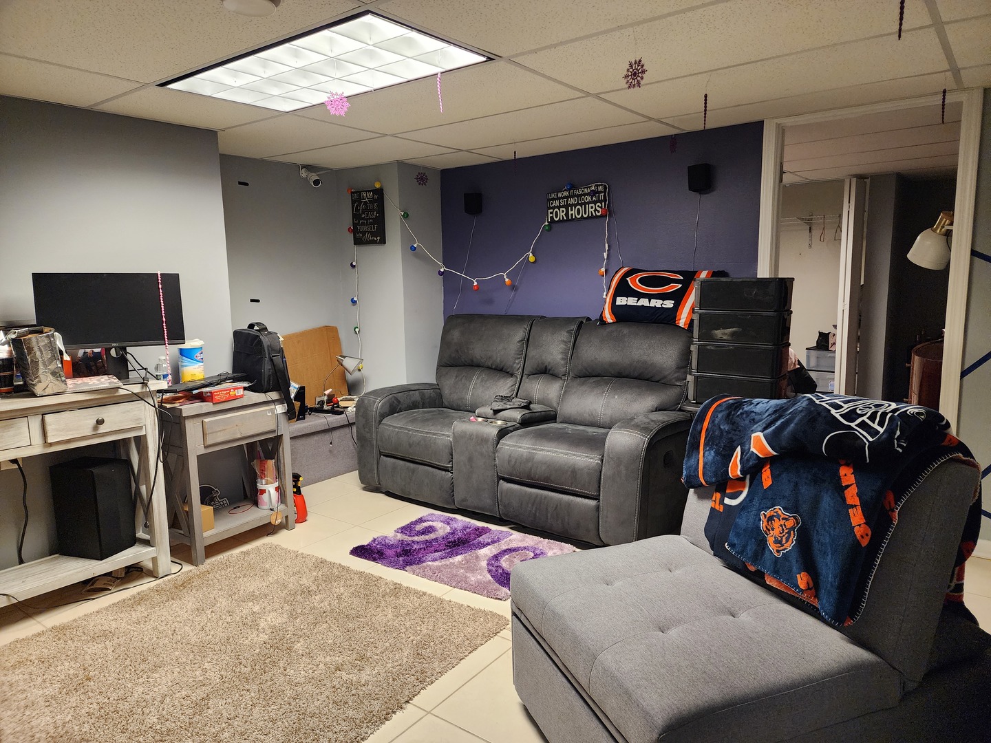 2216 Beechwood Road Joliet, IL 60432 - Photo 14 of 19 a living room with furniture and a flat screen tv