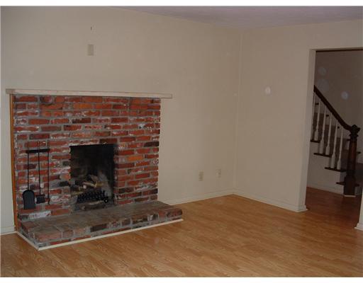 161 Munntown Road Eighty Four, PA 15330 - Photo 5 of 12 Living Room.