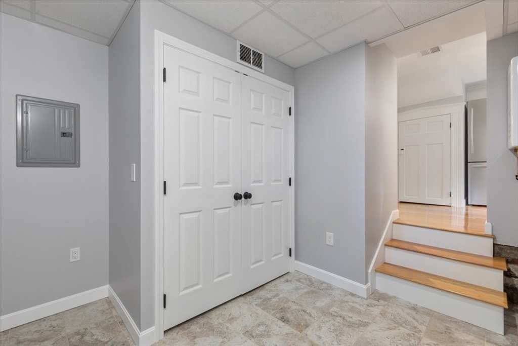 990 Bay Road Hamilton, MA 01982 - Photo 13 of 28