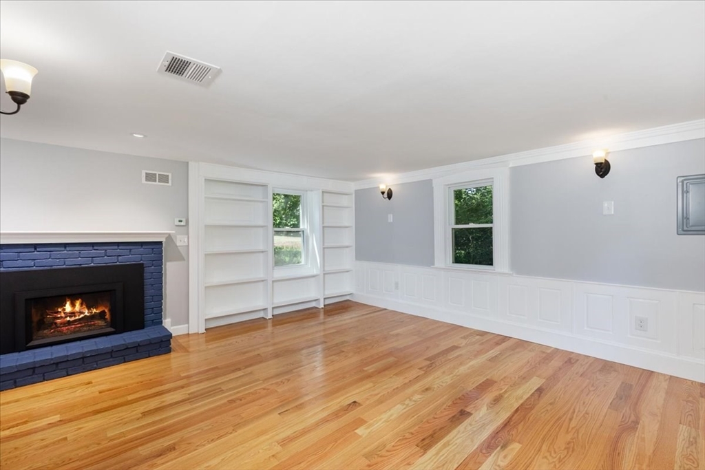 990 Bay Road Hamilton, MA 01982 - Photo 7 of 28