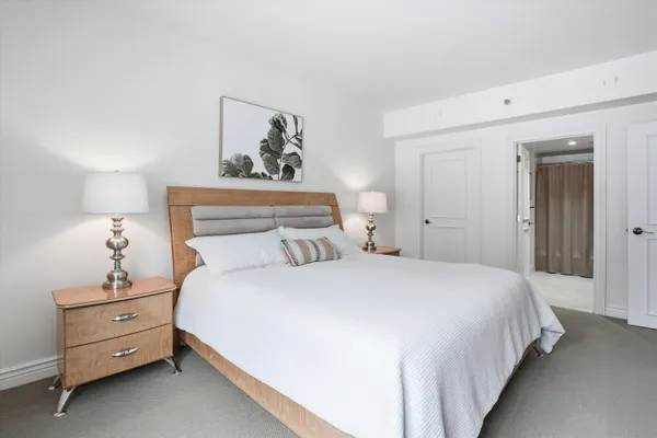 $530,000 | 300 River Road, Unit 106, Manchester, NH 03104