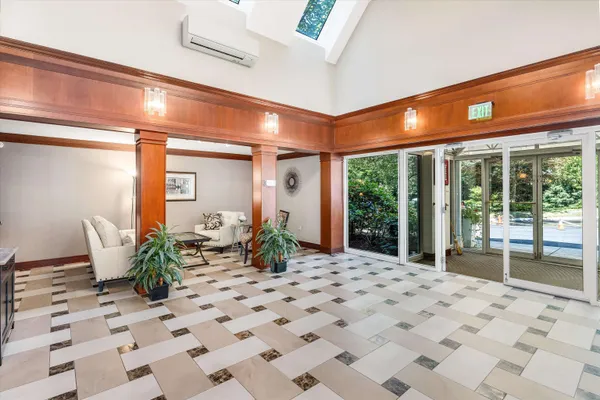 $530,000 | 300 River Road, Unit 106, Manchester, NH 03104