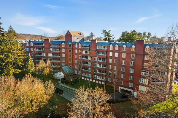 $530,000 | 300 River Road, Unit 106, Manchester, NH 03104