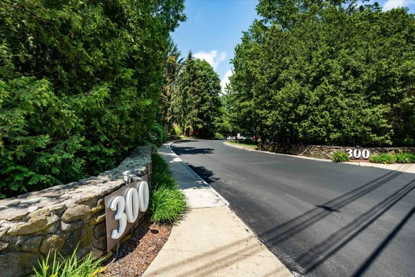 $530,000 | 300 River Road, Unit 106, Manchester, NH 03104