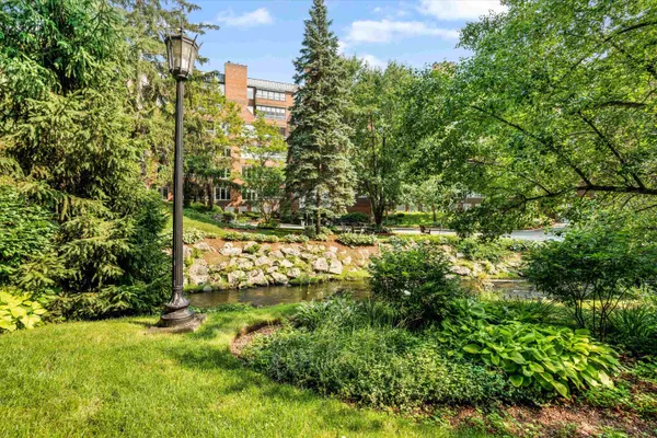 $530,000 | 300 River Road, Unit 106, Manchester, NH 03104