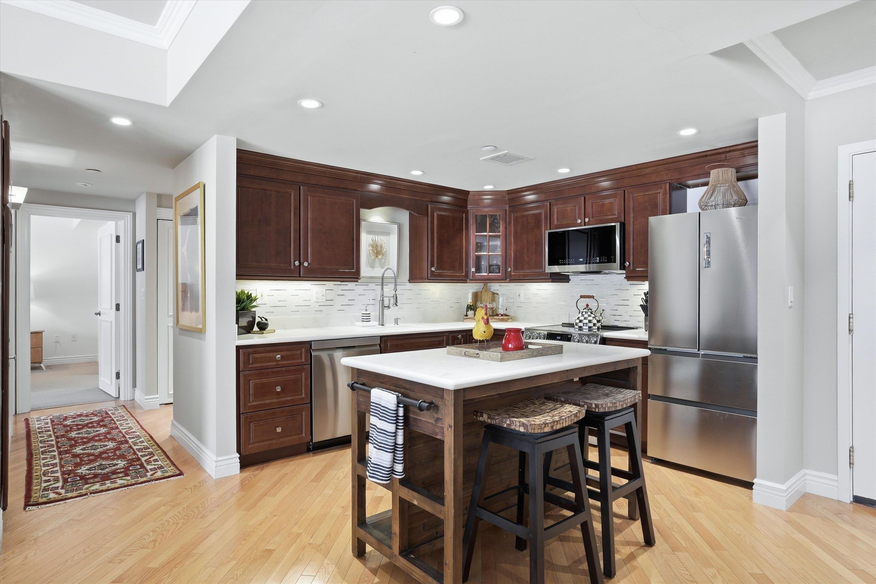 300 River Road, Unit 106 Manchester, NH 03104 - Photo 3 of 41