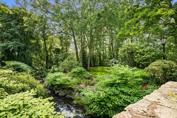 $530,000 | 300 River Road, Unit 106, Manchester, NH 03104