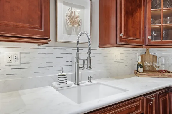 $530,000 | 300 River Road, Unit 106, Manchester, NH 03104