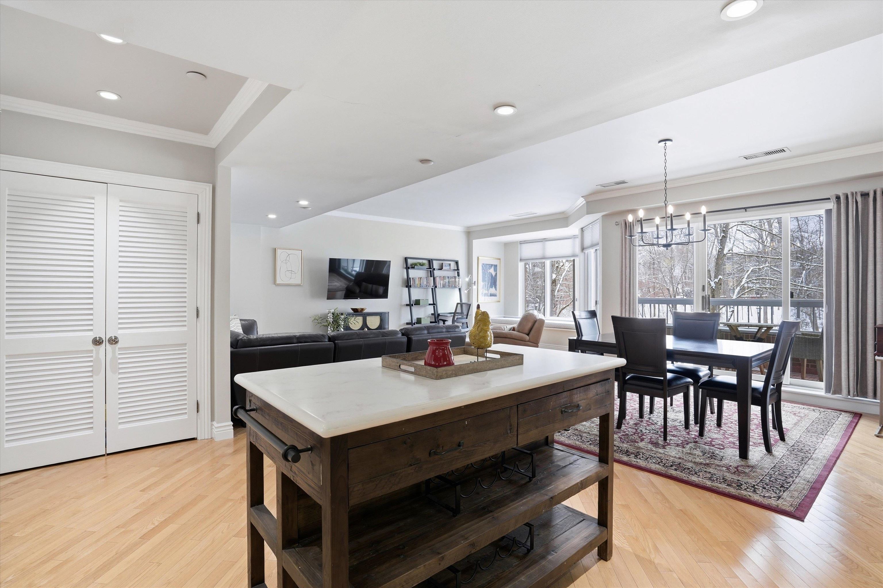 300 River Road, Unit 106 Manchester, NH 03104 - Photo 6 of 41