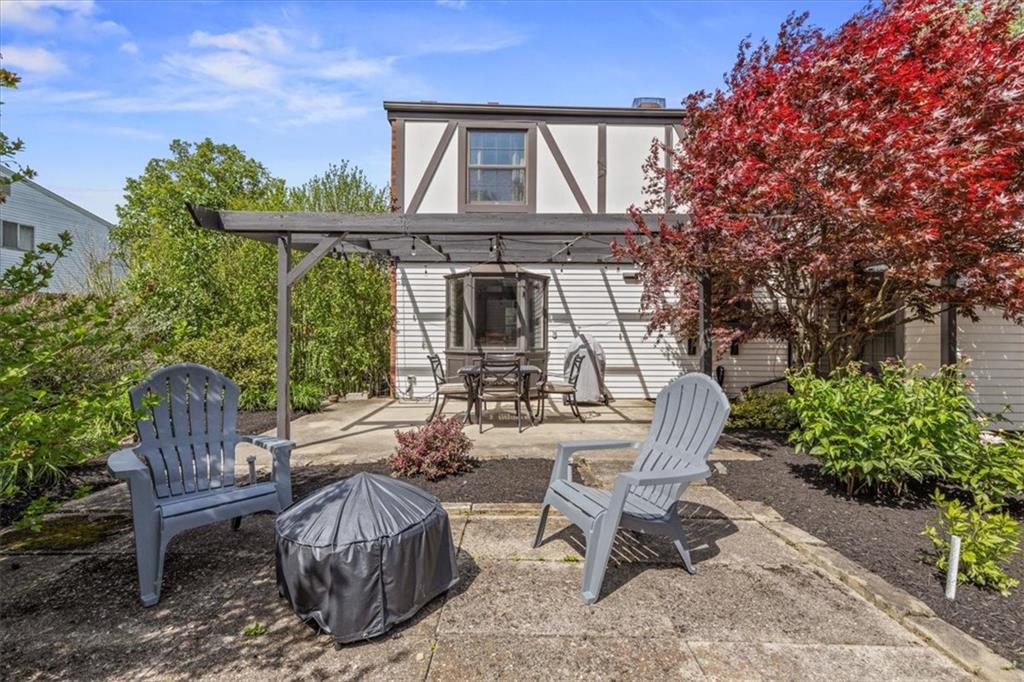 1220 Rolling Meadow Road Pittsburgh, PA 15241 - Photo 35 of 46 a view of balcony with outdoor seating and plants