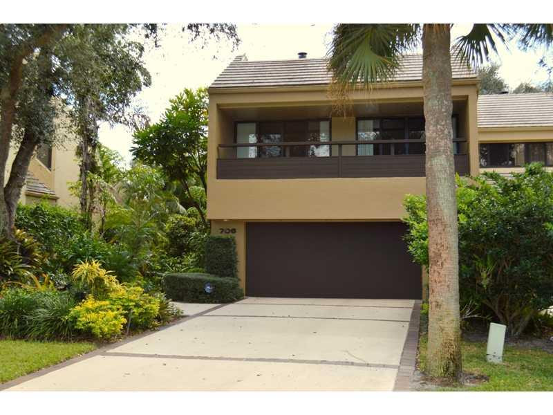 706 St Albans Drive, Unit 706 Boca Raton, FL 33486 - Photo 1 of 24 Exterior Front