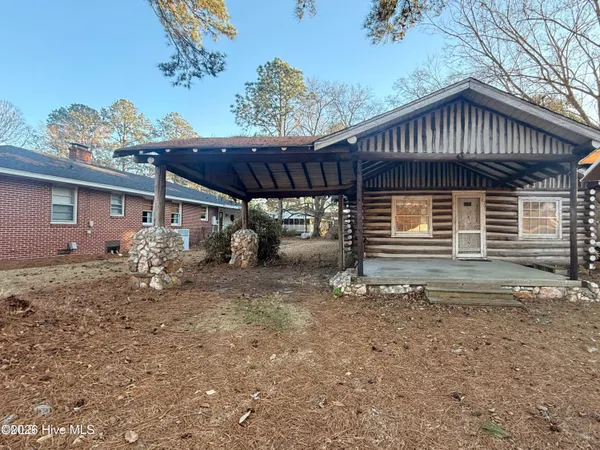 $70,000 | 201 West Church Street, Pikeville, NC 27863