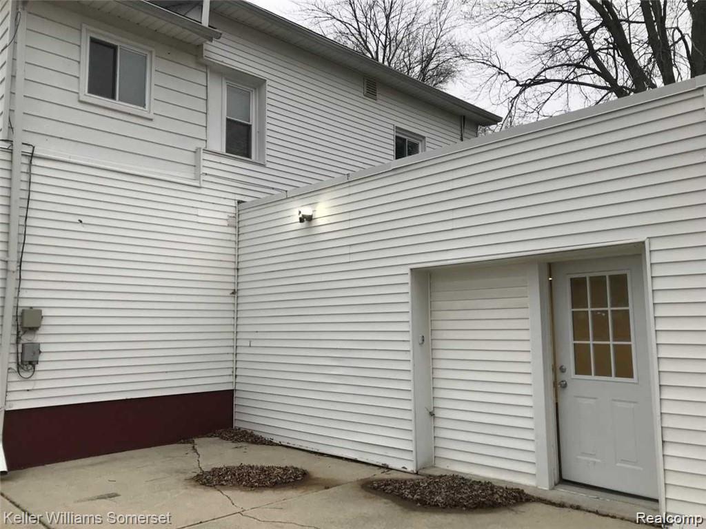 18541 Utica Road Roseville, MI 48066 - Photo 12 of 21 Utica Rear View.jpg