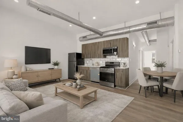 $2,200 | 1605 F Street Northeast, Unit 3, Washington, DC 20002