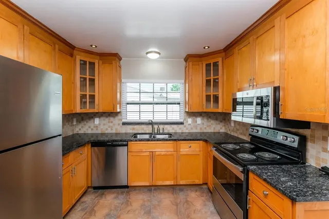 $2,185 | 6553 Tabogi Trail, Wesley Chapel, FL 33545