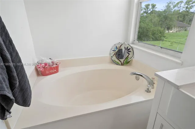 $5,600 | 17125 North 35th Place North, Loxahatchee, FL 33470