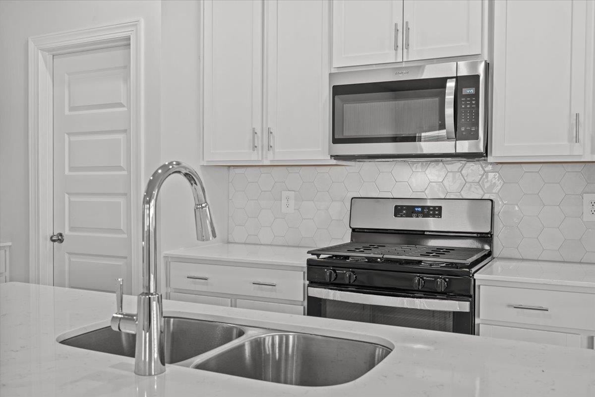 213 Tantalus Street Gray Court, SC 29645 - Photo 18 of 41