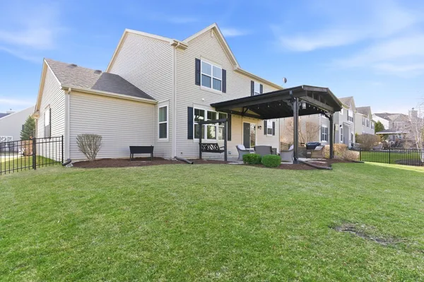 $575,000 | 9543 Baumgartner Street, Huntley, IL 60142