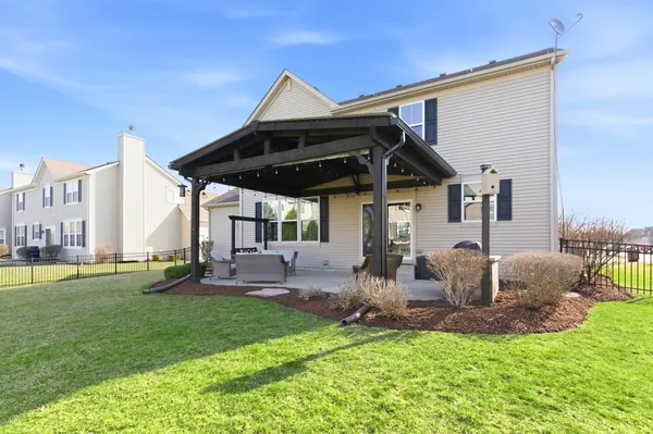 $575,000 | 9543 Baumgartner Street, Huntley, IL 60142