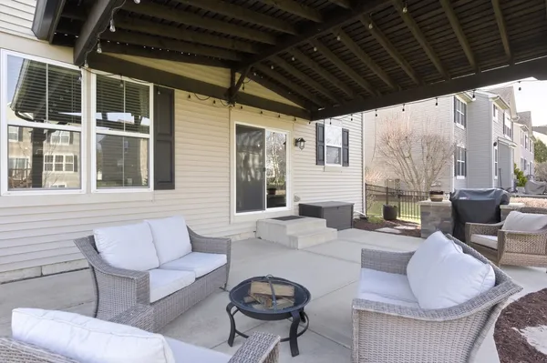 $575,000 | 9543 Baumgartner Street, Huntley, IL 60142