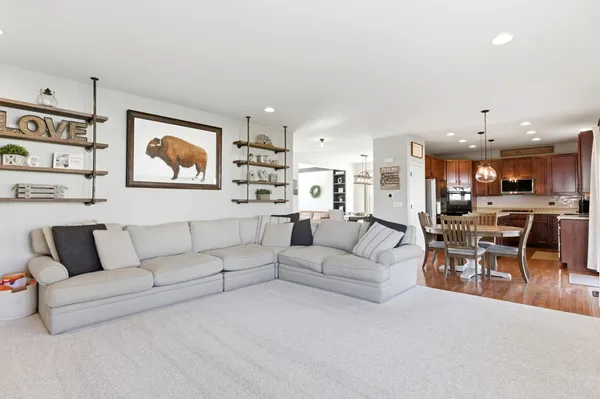 $575,000 | 9543 Baumgartner Street, Huntley, IL 60142