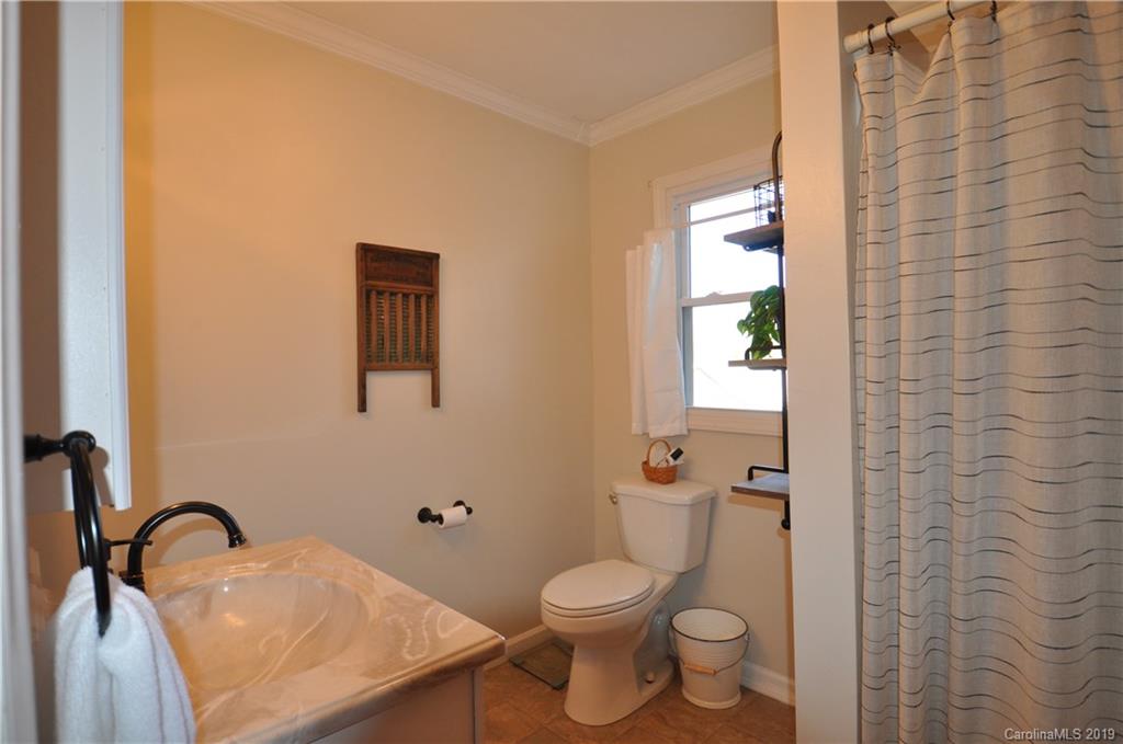 1526 North Dobys Bridge Road Fort Mill, SC 29715 - Photo 25 of 40 Gallery Image 25