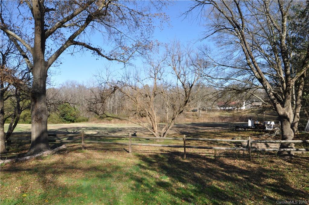 1526 North Dobys Bridge Road Fort Mill, SC 29715 - Photo 37 of 40 Gallery Image 37