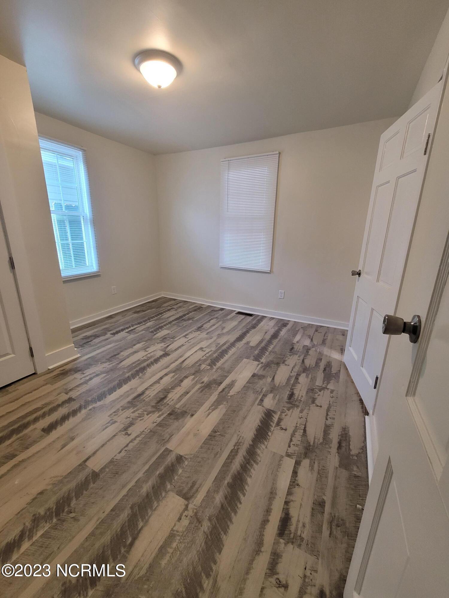 112 South 12th Street Wilmington, NC 28401 - Photo 14 of 24 20230707_085301